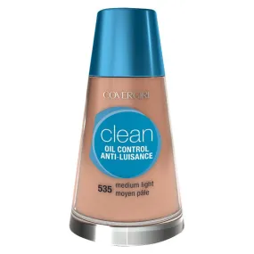 COVERGIRL - Clean Oil Control Liquid Makeup Medium Light - 1 fl. oz. (30 ml)