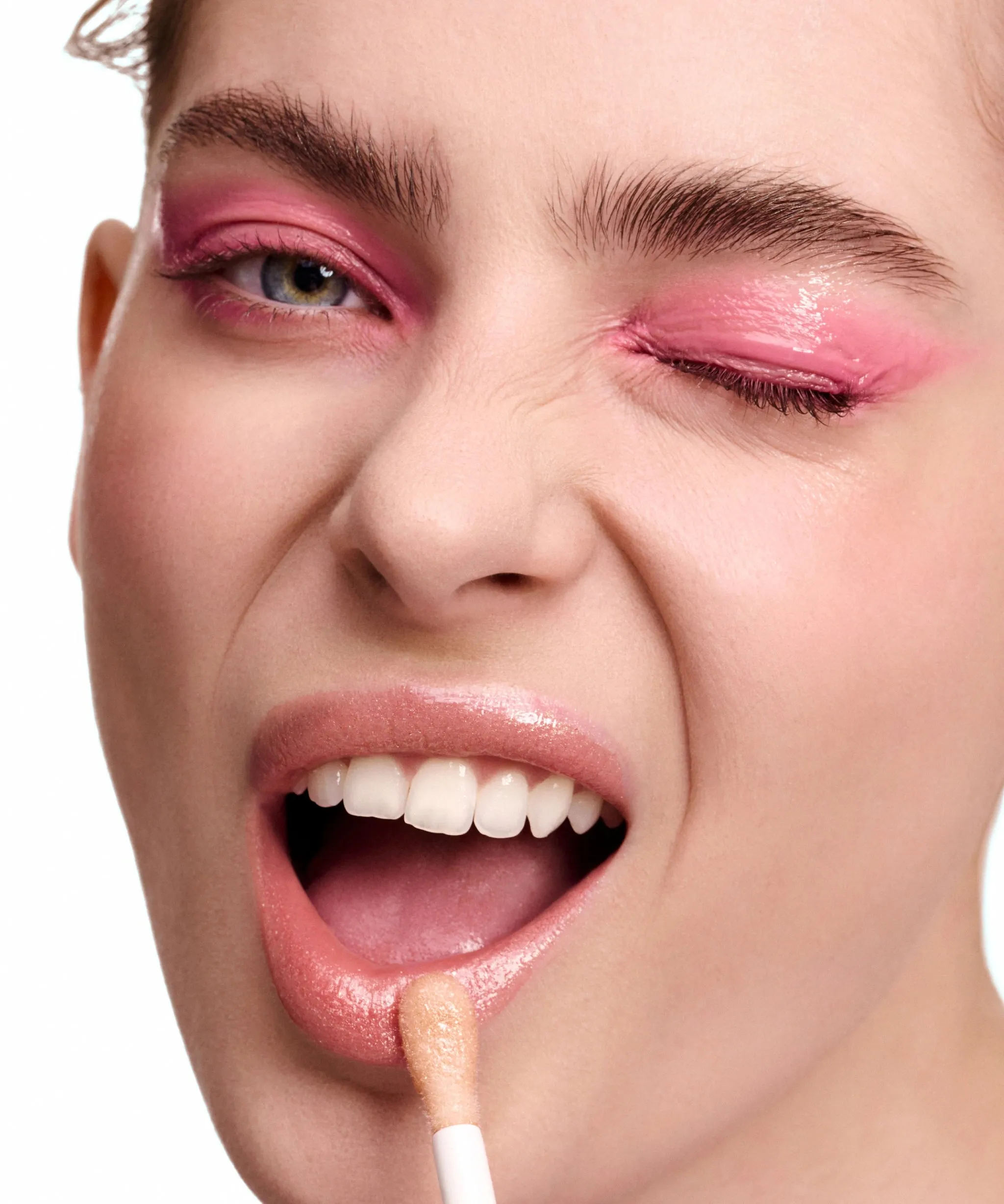 The Myth of Utopia Lip Shimmer Topper